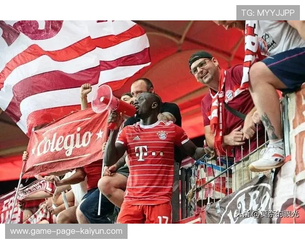 拜仁达成高位压迫前锋签约