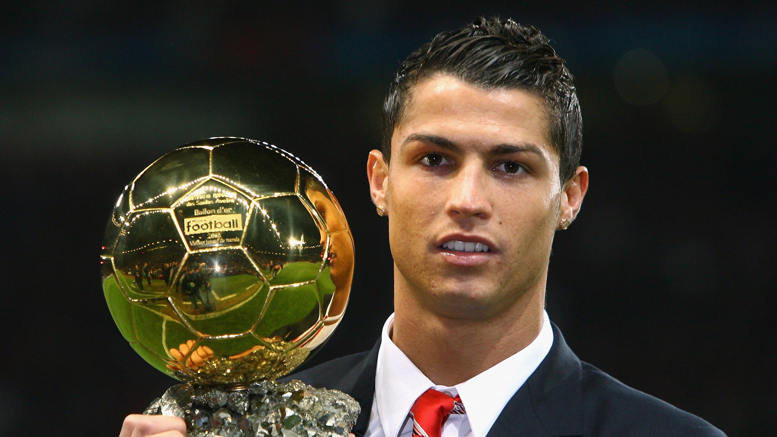 世界杯八分之一决赛：英格兰3比0完胜 对手几乎无还手之力